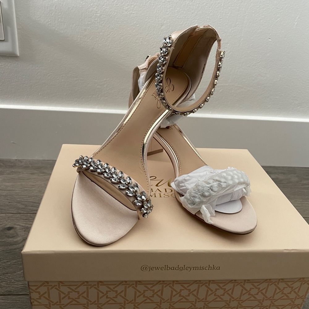 SOLD - Badgley Mischka (JEWEL)